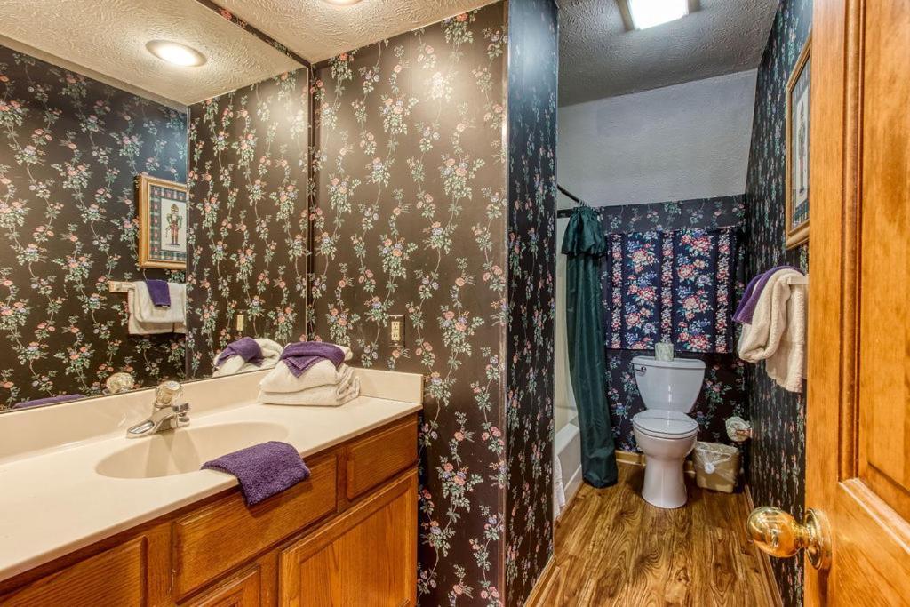 Serenity Heights, Amazing Views, Hot Tub Pool Access, 1089 Free Tickets Each Paid Day, Dollywood Gatlinburg Kültér fotó