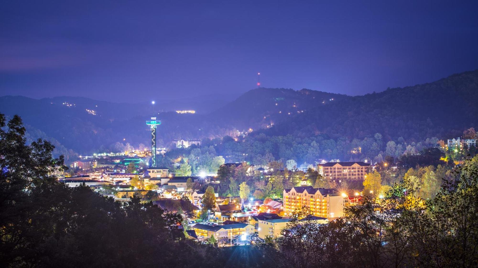 Serenity Heights, Amazing Views, Hot Tub Pool Access, 1089 Free Tickets Each Paid Day, Dollywood Gatlinburg Kültér fotó