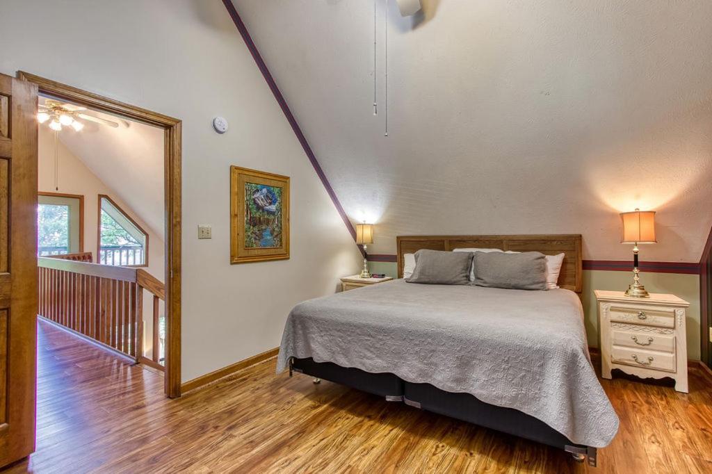 Serenity Heights, Amazing Views, Hot Tub Pool Access, 1089 Free Tickets Each Paid Day, Dollywood Gatlinburg Kültér fotó