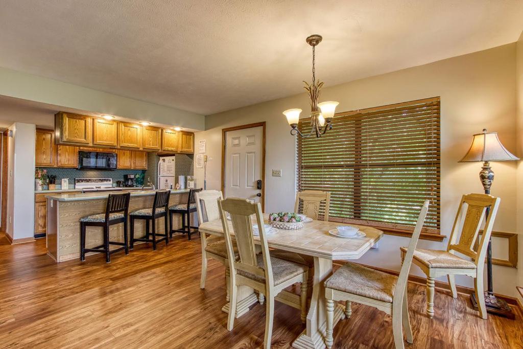 Serenity Heights, Amazing Views, Hot Tub Pool Access, 1089 Free Tickets Each Paid Day, Dollywood Gatlinburg Kültér fotó