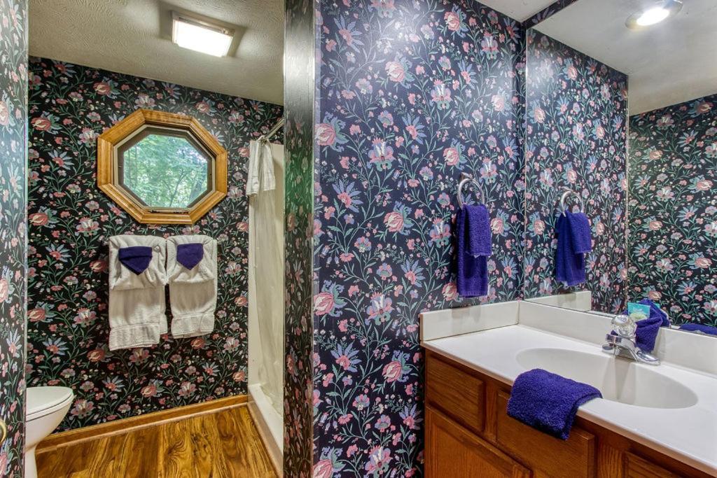 Serenity Heights, Amazing Views, Hot Tub Pool Access, 1089 Free Tickets Each Paid Day, Dollywood Gatlinburg Kültér fotó